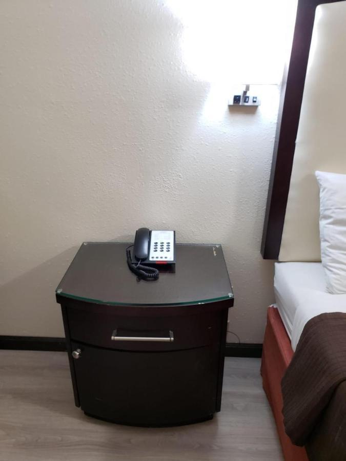 Value Inn & Suites Salina Kültér fotó